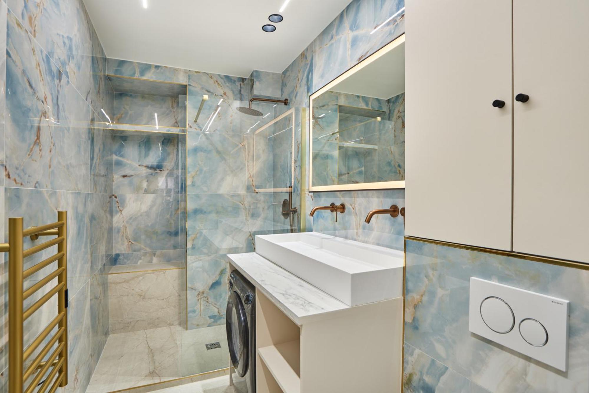 Rent A - Caire, Montorgueil