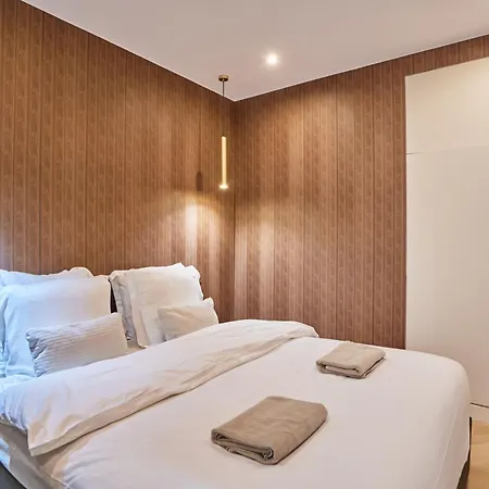 Rent A - Caire, Montorgueil Paris