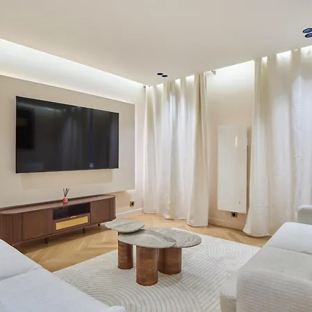 Apartment Rent A - Caire, Montorgueil