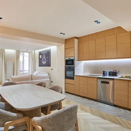 Rent A - Caire, Montorgueil Parigi