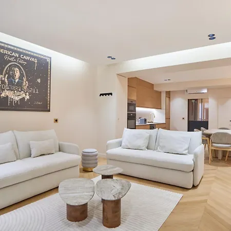 Rent A - Caire, Montorgueil Parigi